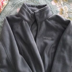 Columbia Fleece Jacket - women’s L
